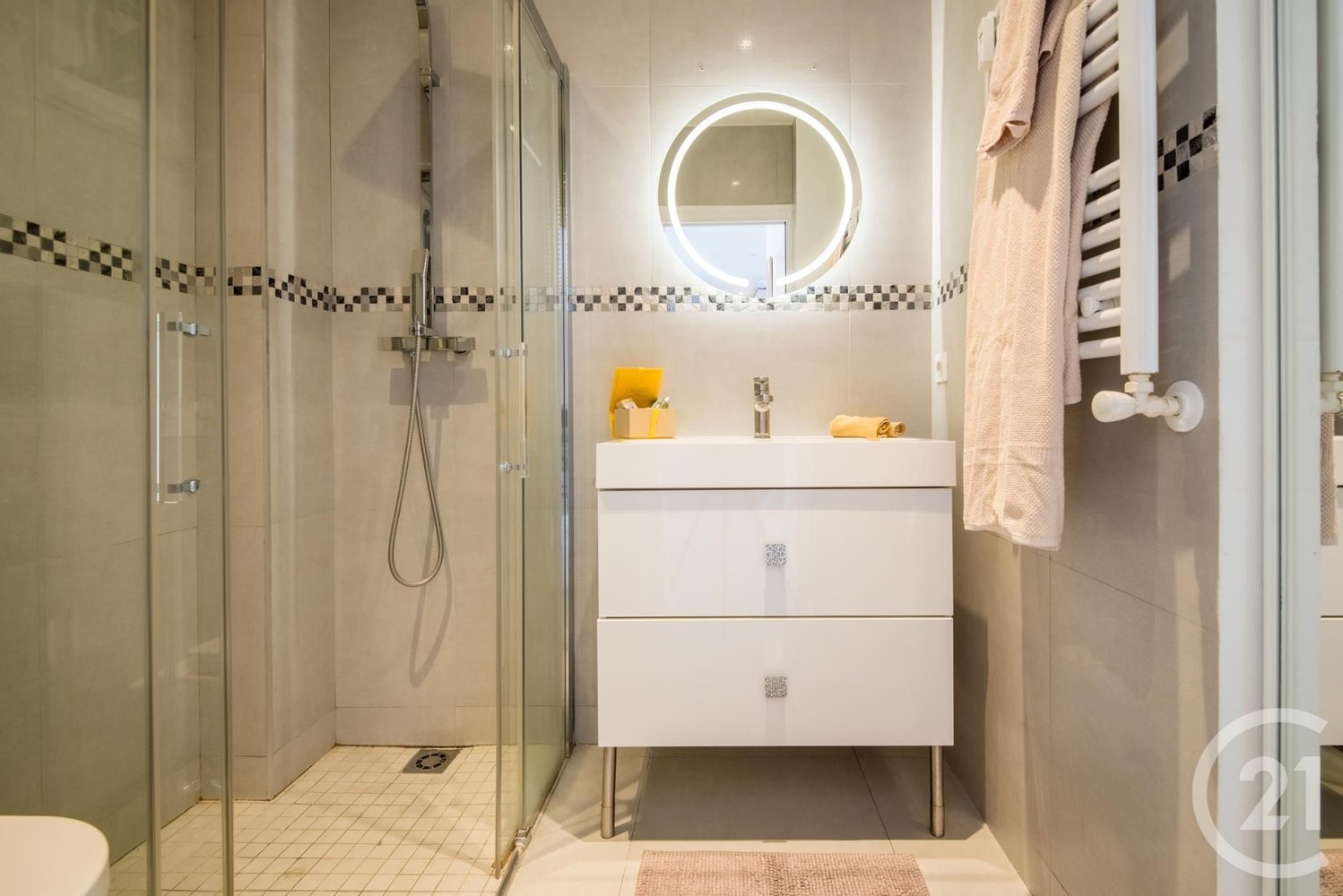 Property photo in Carre d'Or