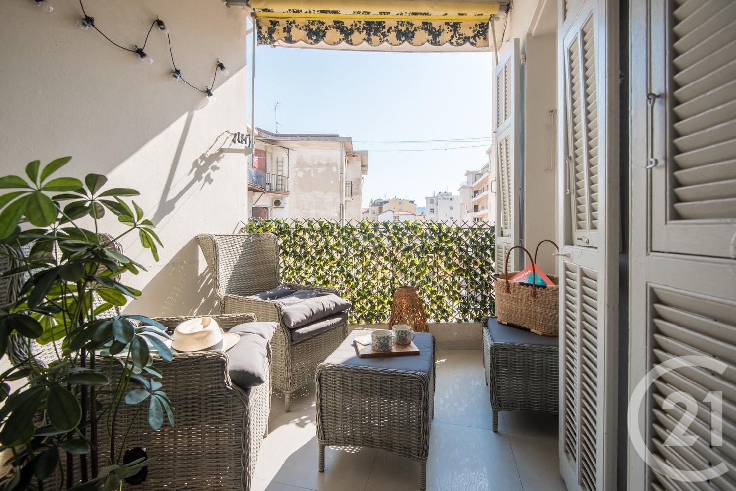 Property photo in Carre d'Or