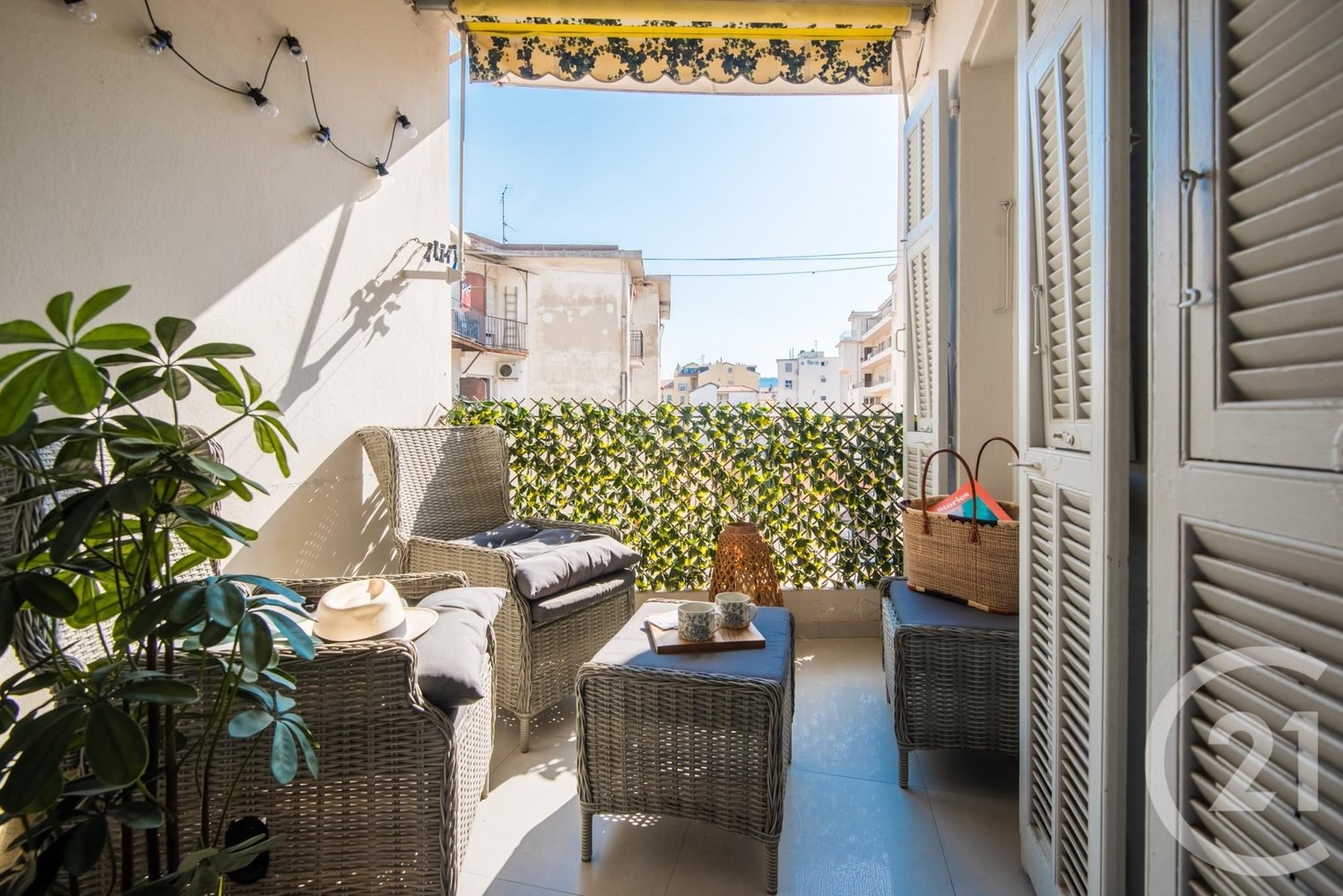 Property photo in Carre d'Or
