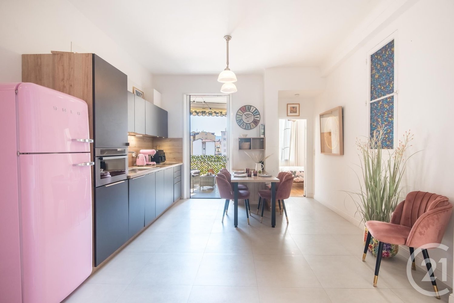 Property photo in Carre d'Or