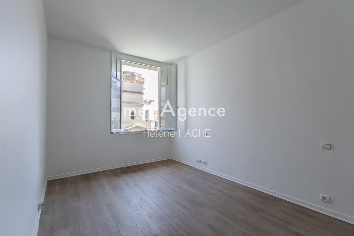 Property photo 6 in Carre d'Or