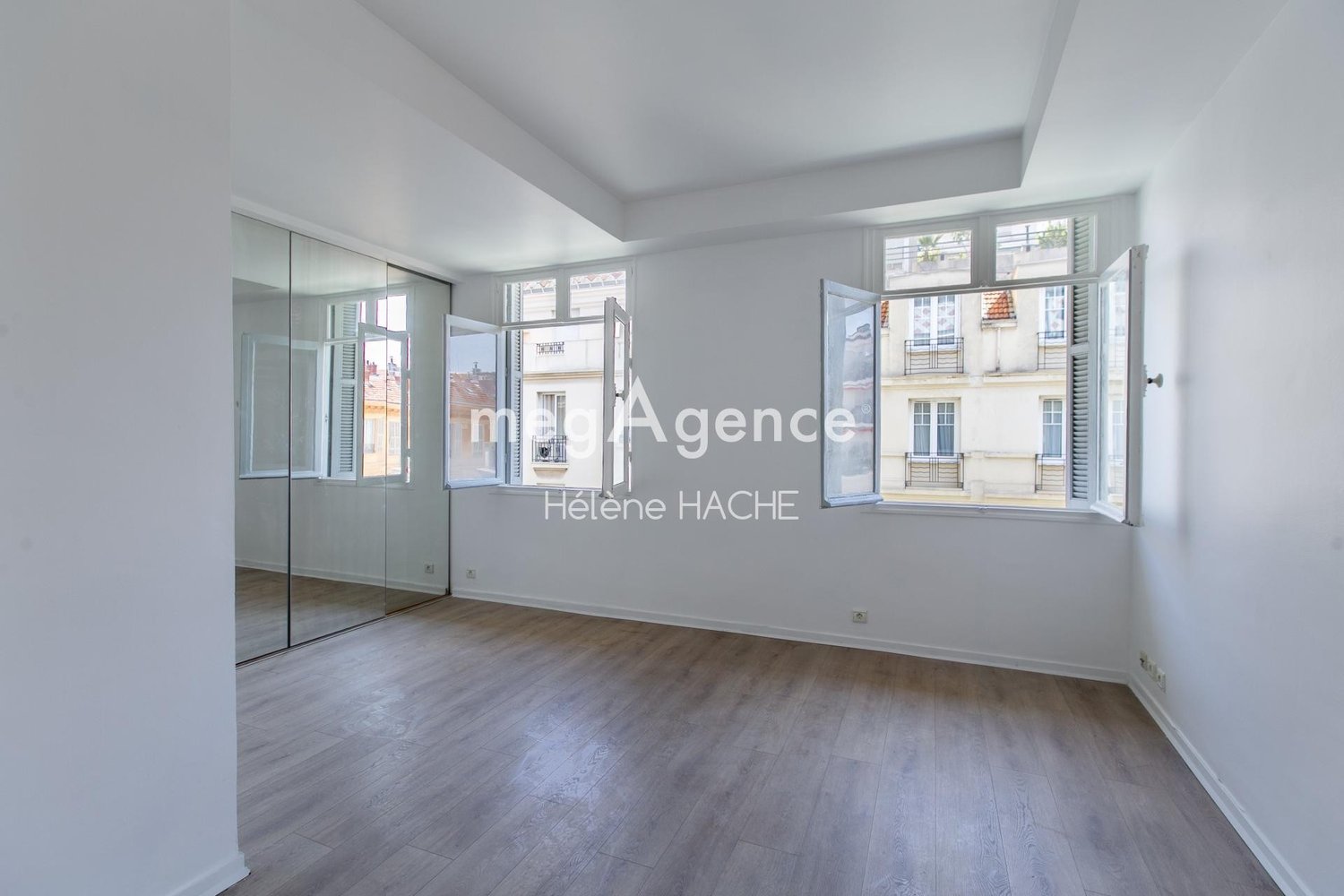 Property photo 1 in Carre d'Or
