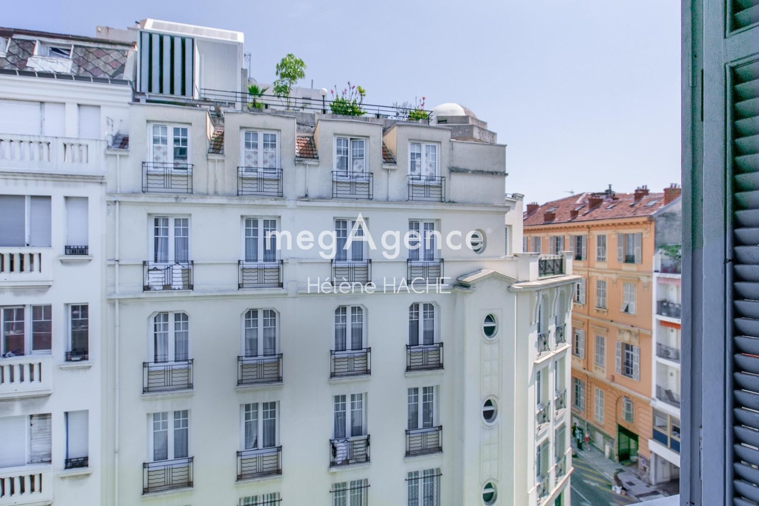 Property photo 9 in Carre d'Or