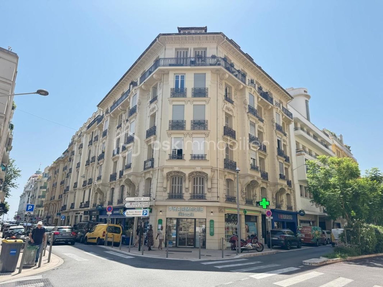Property photo 1 in Carre d'Or