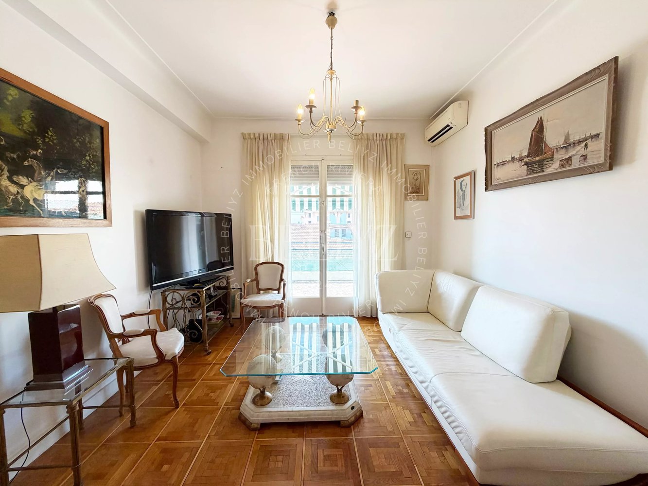 Property photo 3 in Carre d'Or