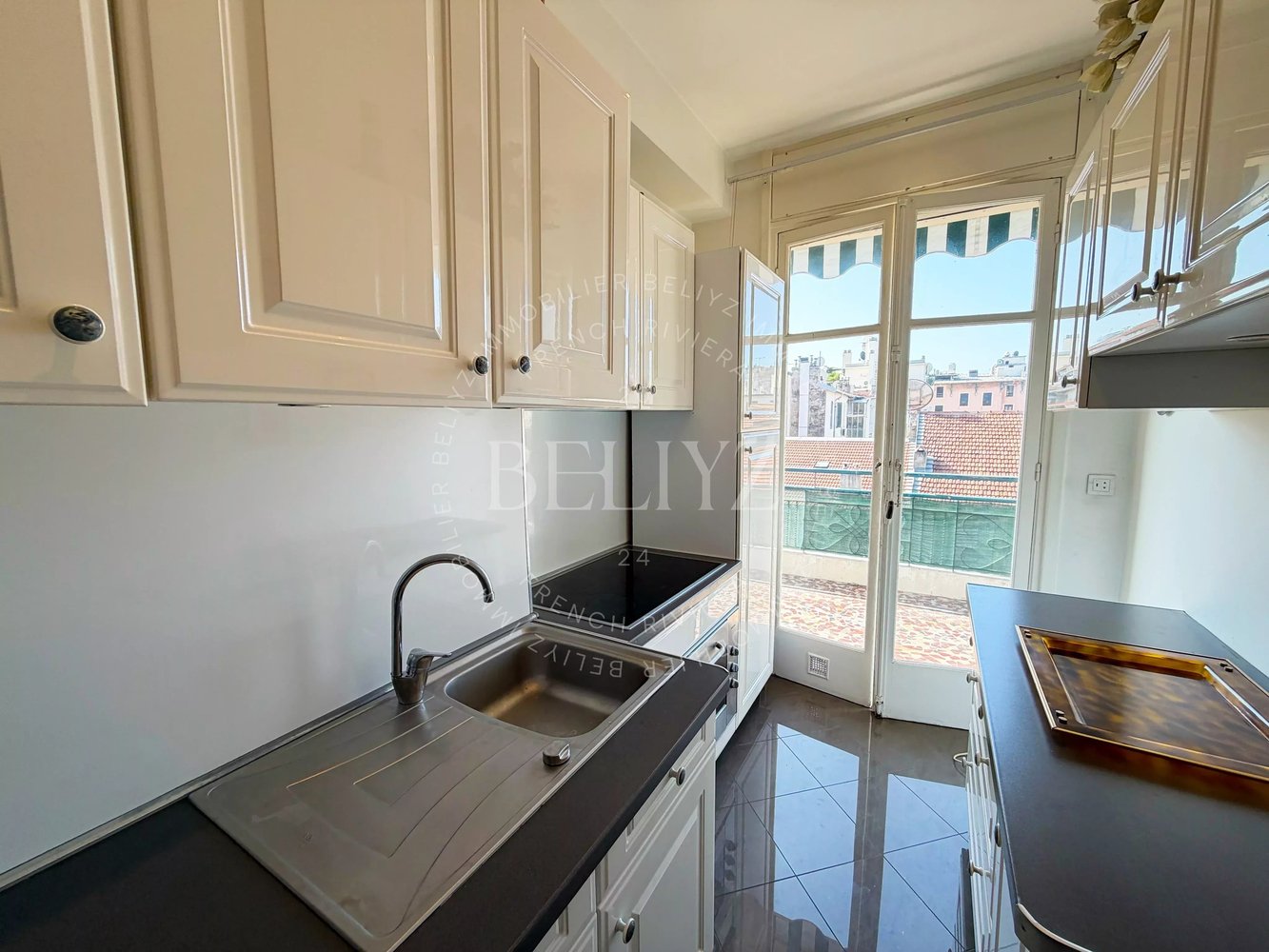 Property photo 6 in Carre d'Or