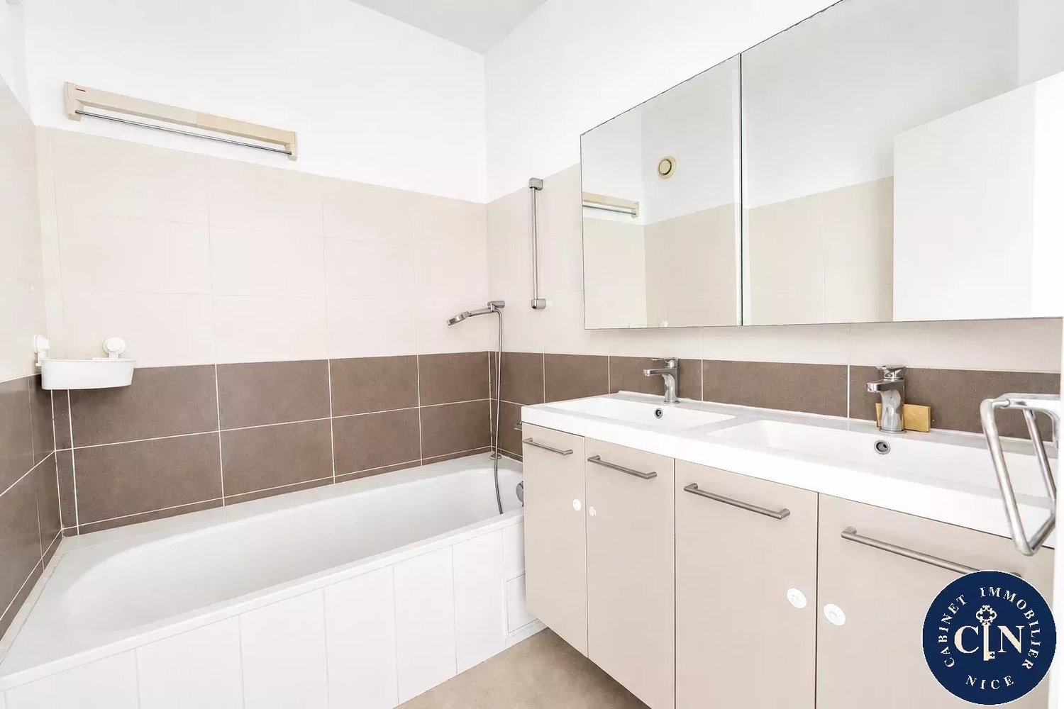 Property photo in Musicians Quarter