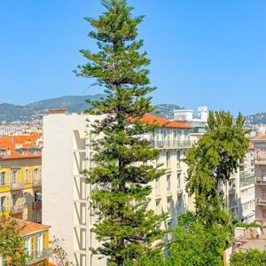 Property in Musicians Quarter
