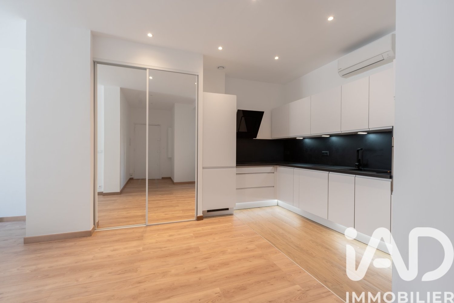Property photo in Musicians Quarter
