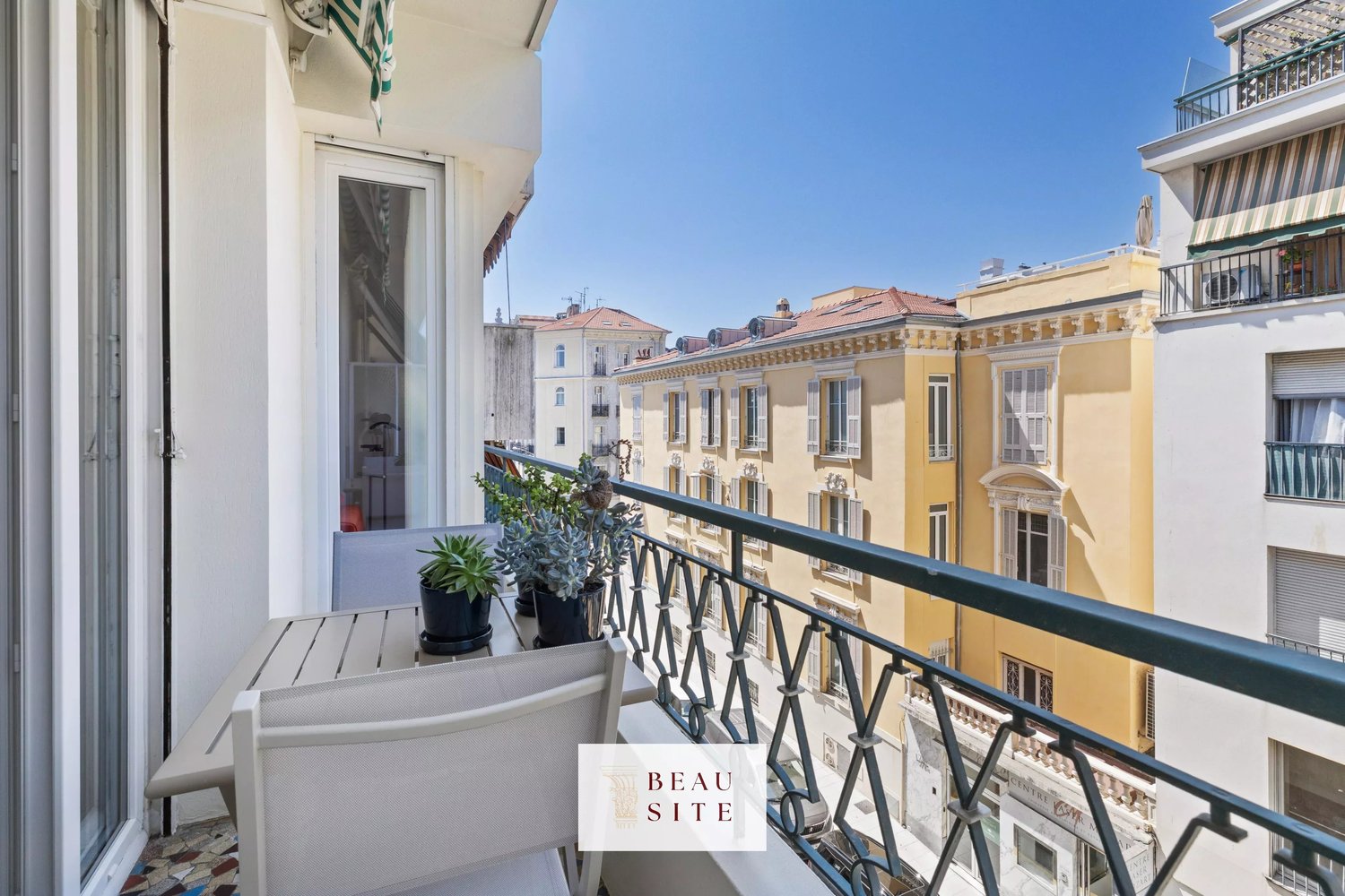 Property photo in Musicians Quarter