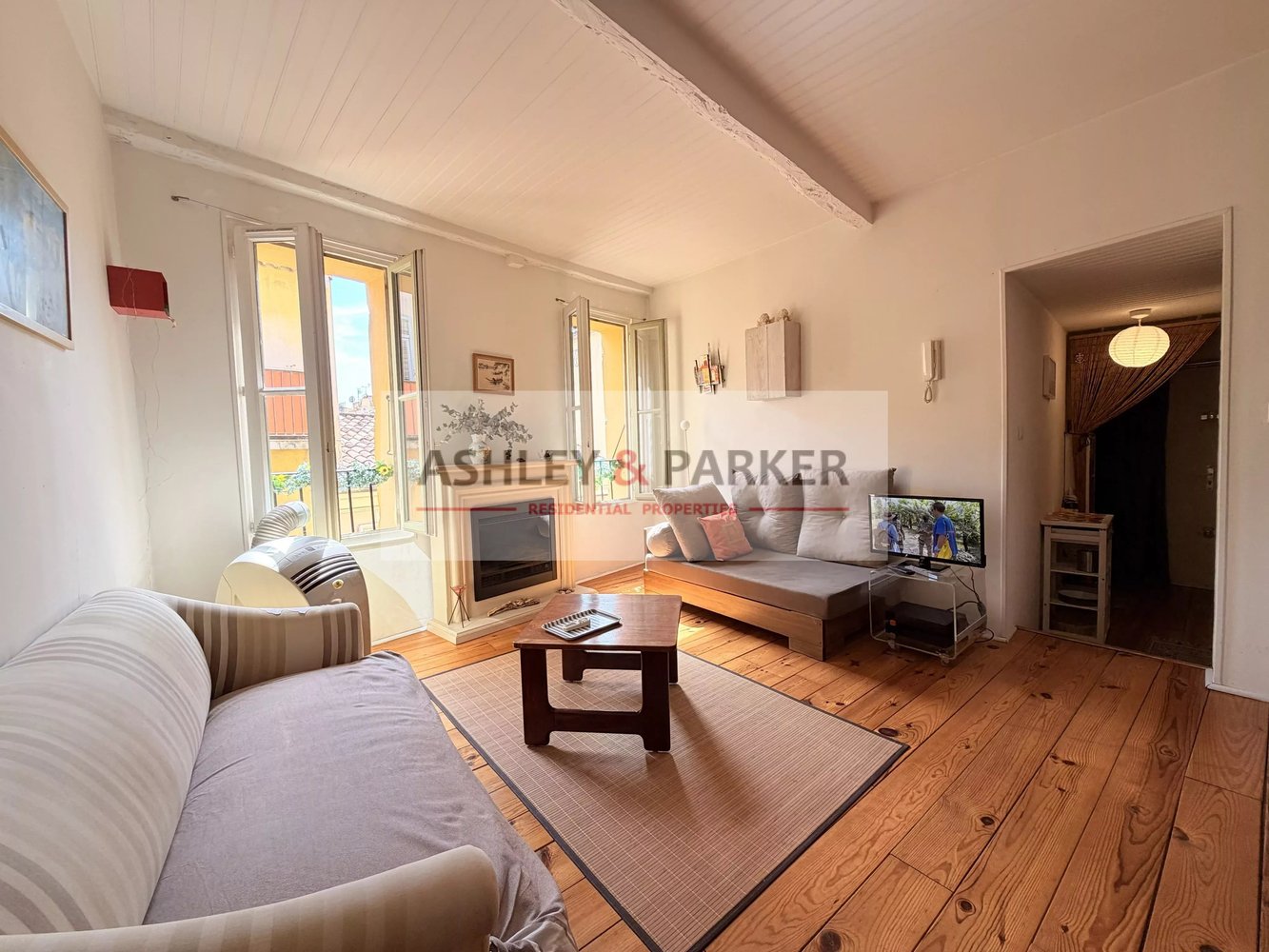 Property photo 1 in Old Town
