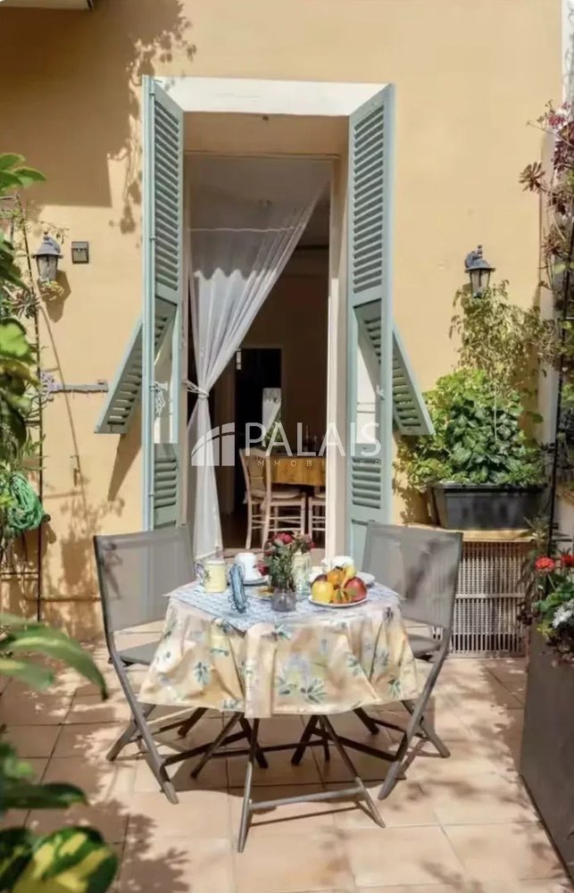 Property photo 1 in Old Town