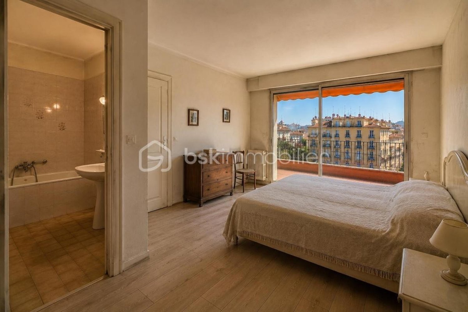 Property photo in Port