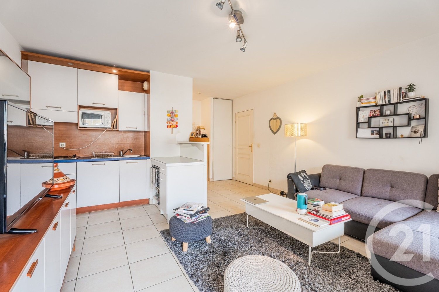 Property photo 3 in Port