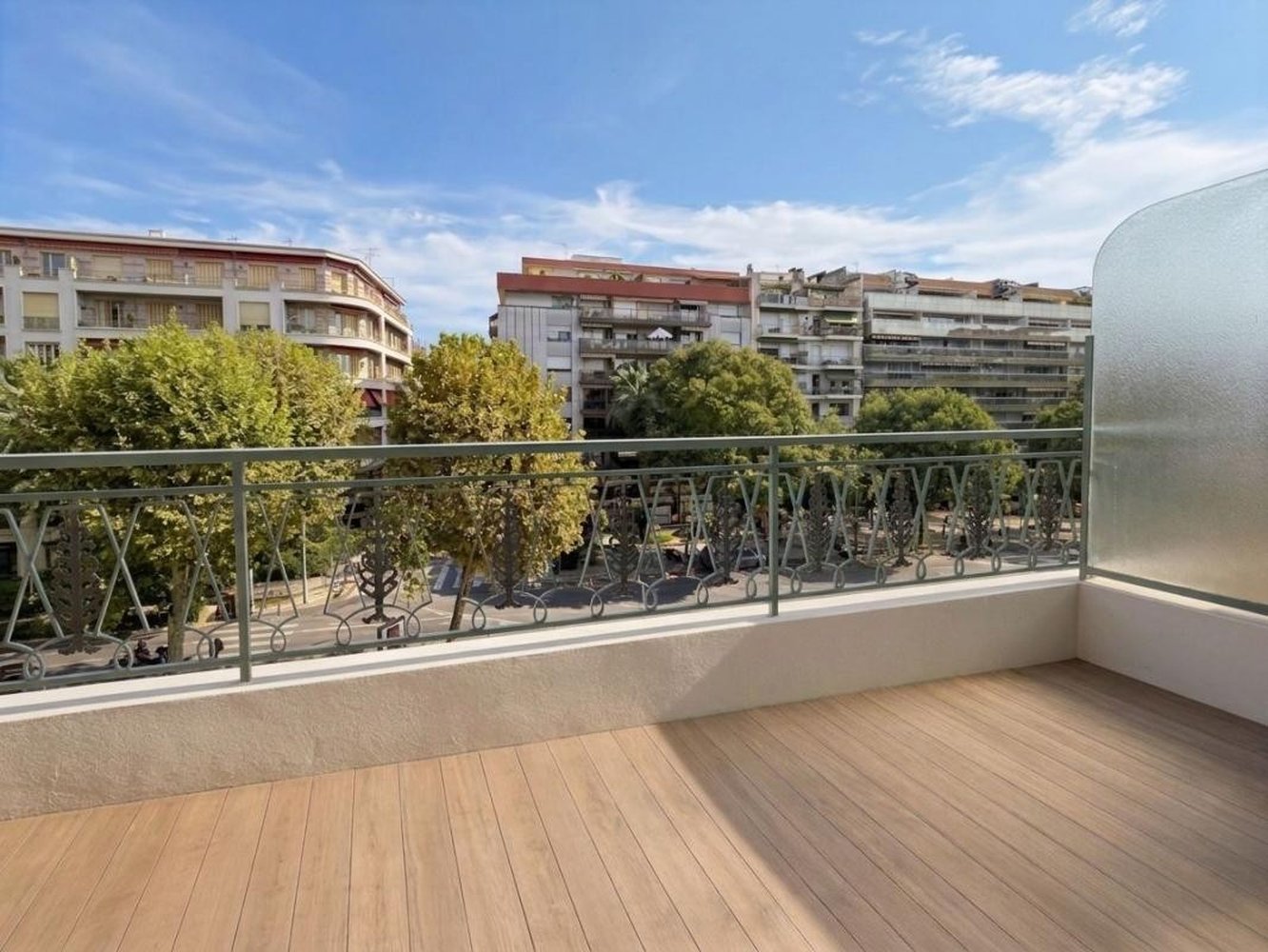 Property photo 2 in Carre d'Argent
