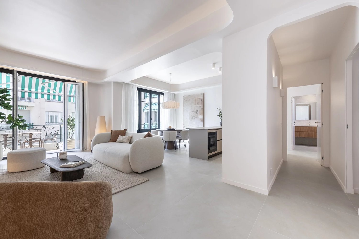 Property photo 3 in Carre d'Argent
