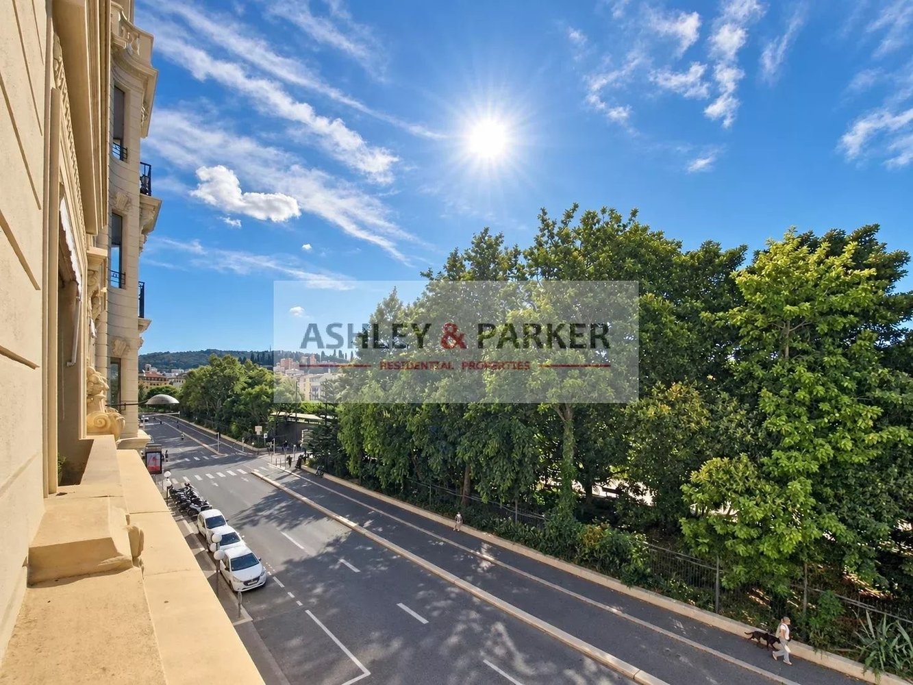 Property photo 2 in Carre d'Argent