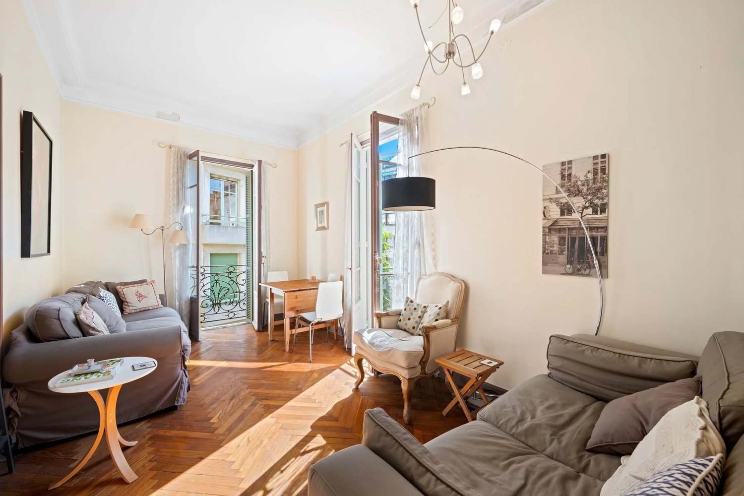 Property photo 2 in Carre d'Argent