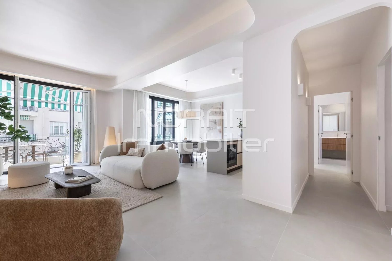 Property photo 3 in Carre d'Argent