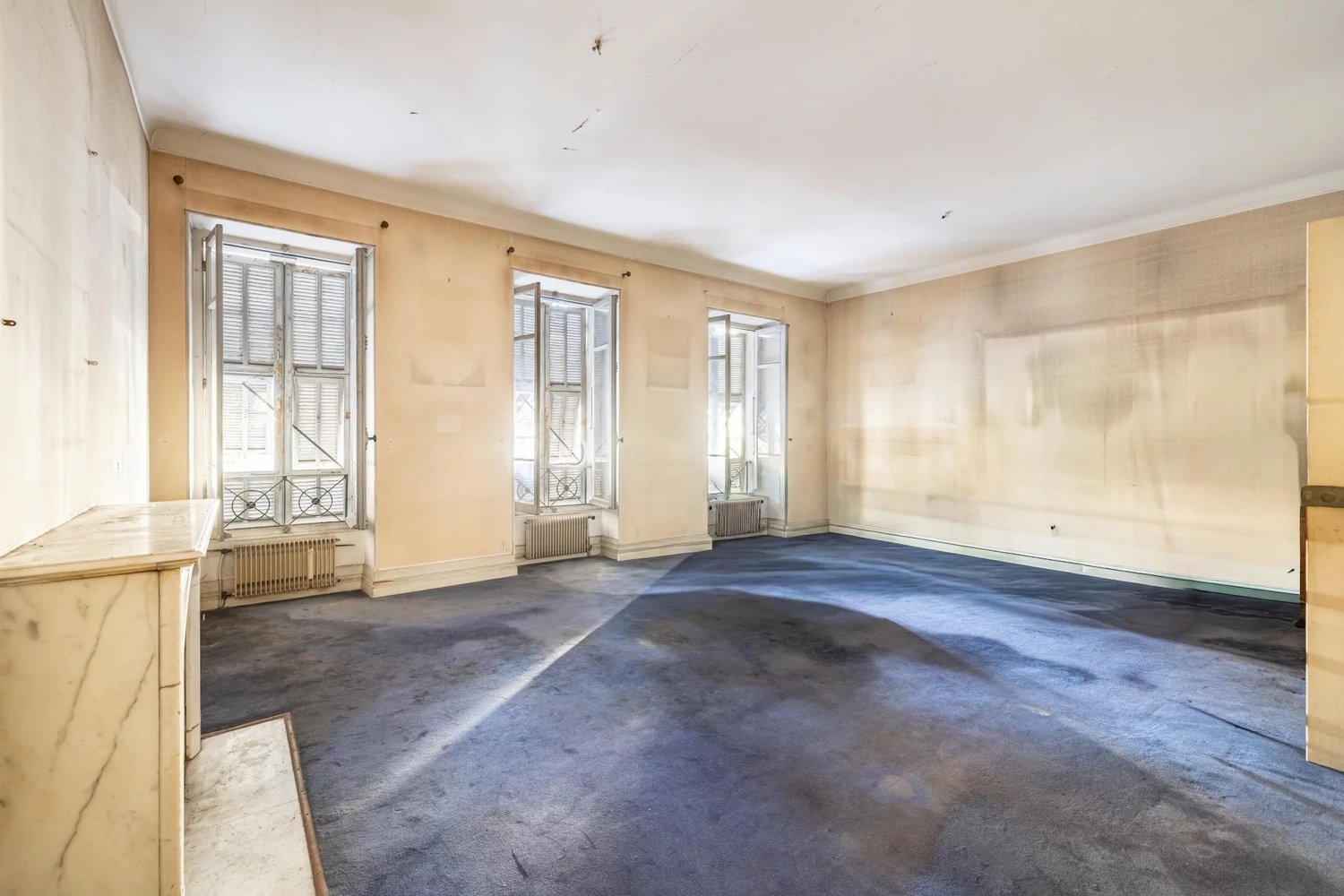 Property photo 2 in Carre d'Argent