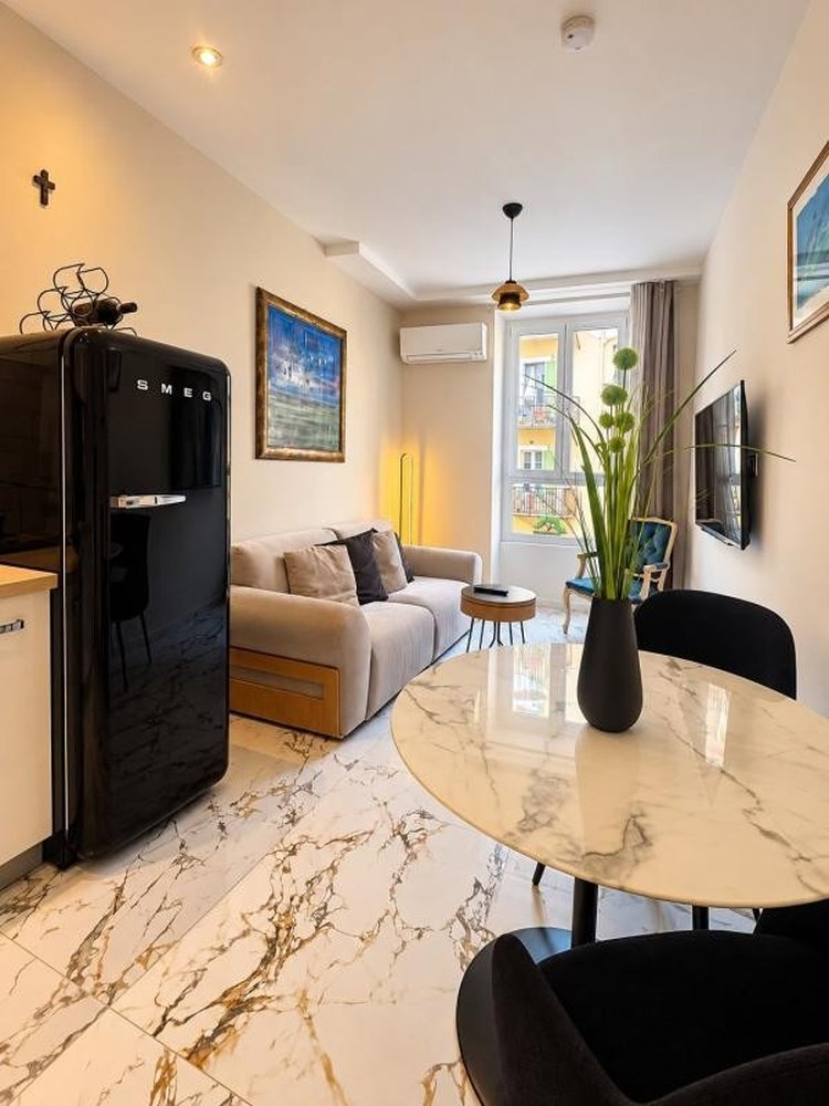 Property photo 2 in Carre d'Argent