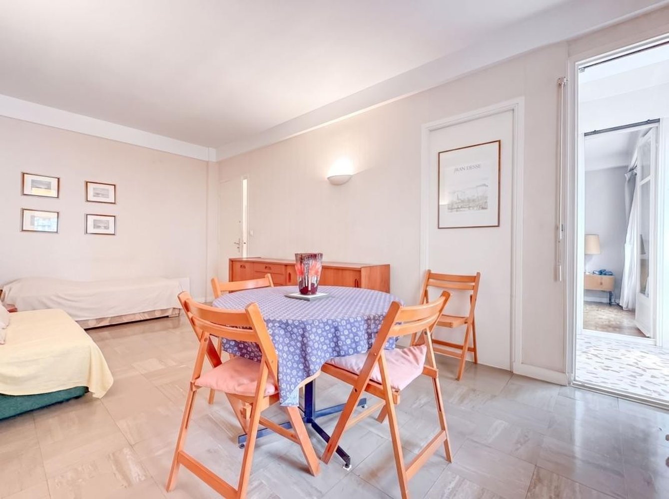 Property photo 4 in Carre d'Or