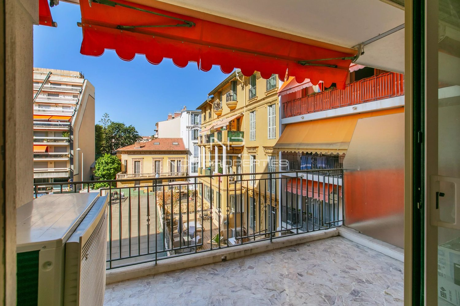 Property photo 15 in Carre d'Or