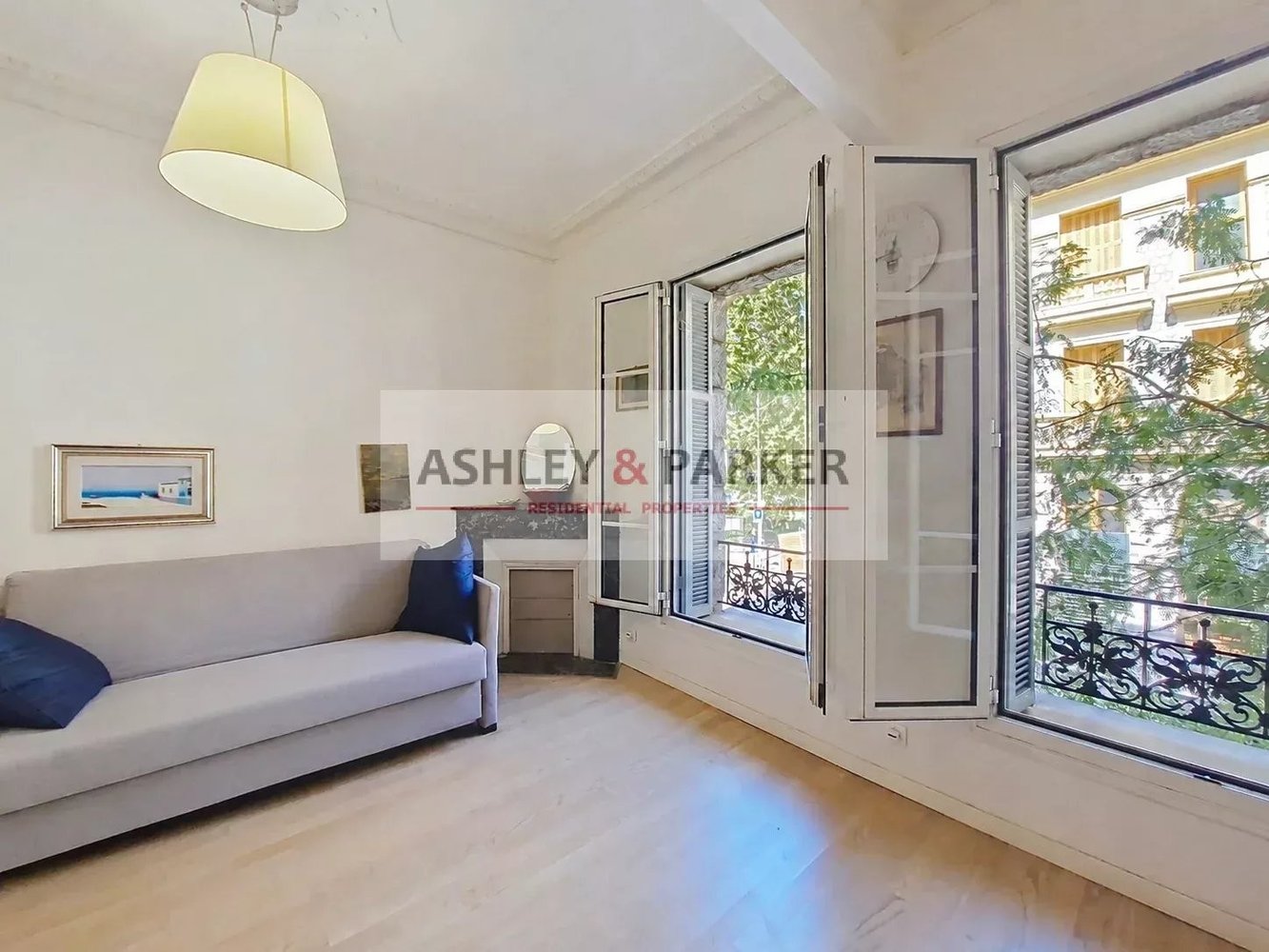 Property photo 1 in Carre d'Or