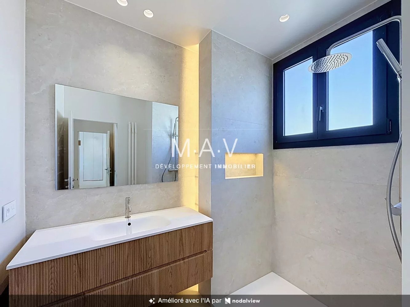 Property photo 13 in Carre d'Or