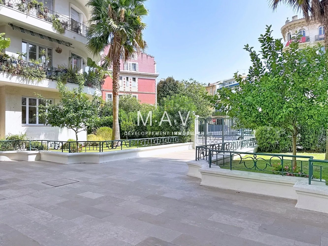 Property photo 24 in Carre d'Or