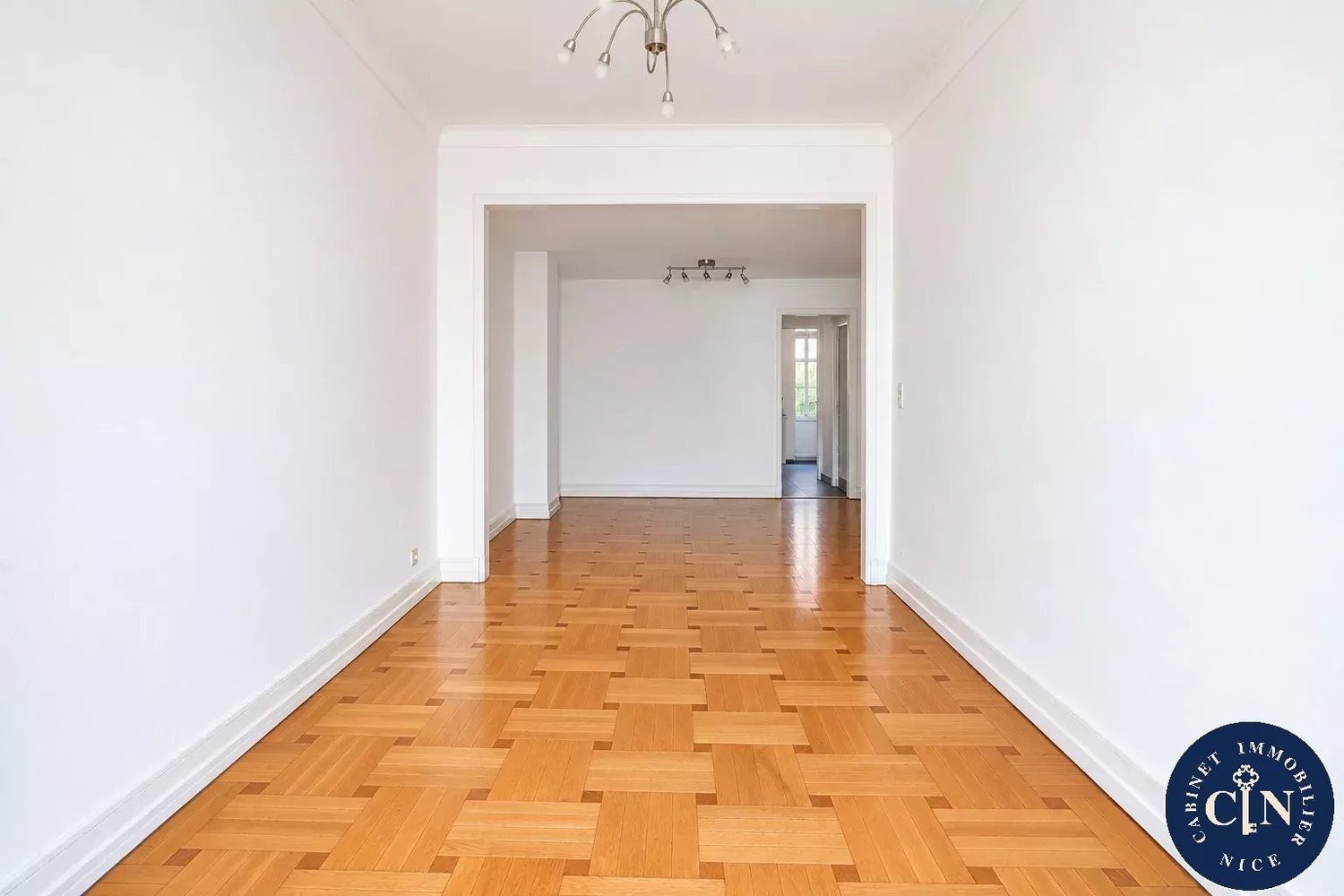 Property photo 8 in Carre d'Or