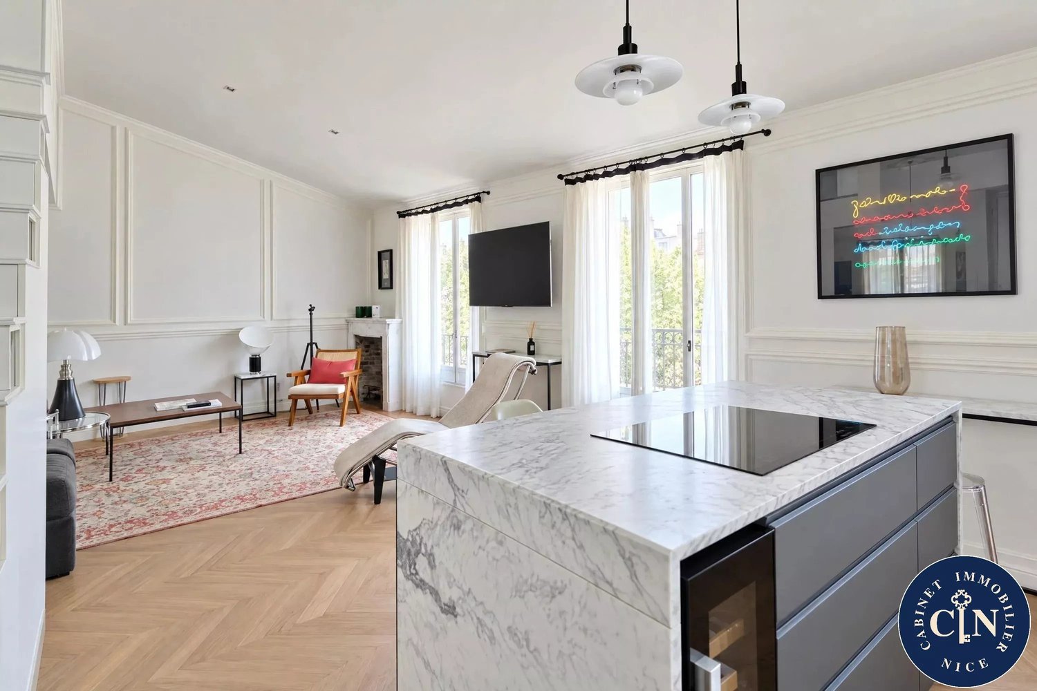 Property photo 2 in Carre d'Or