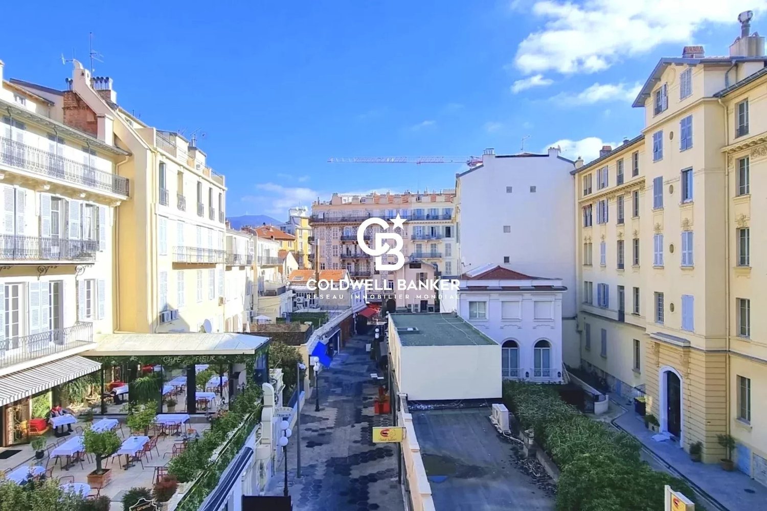 Property photo 1 in Carre d'Or