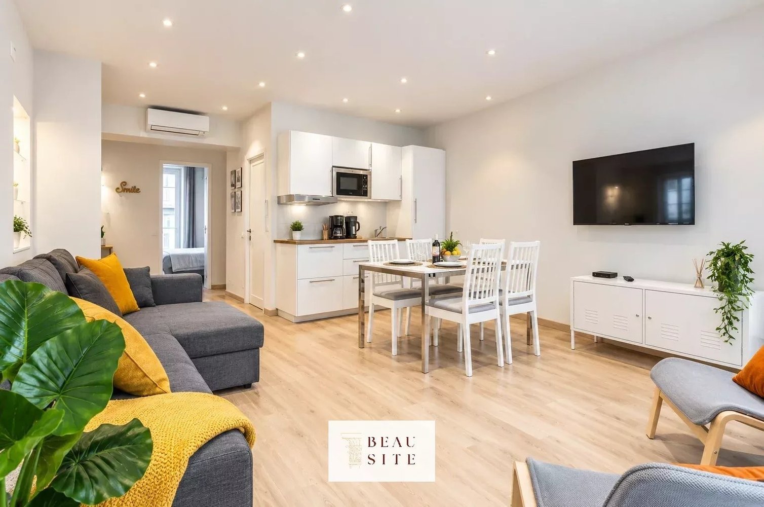 Property photo 1 in Carre d'Or