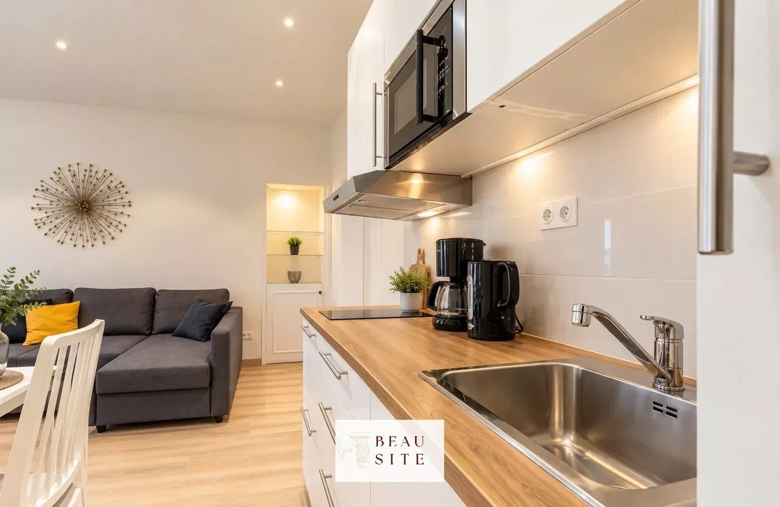 Property photo 4 in Carre d'Or