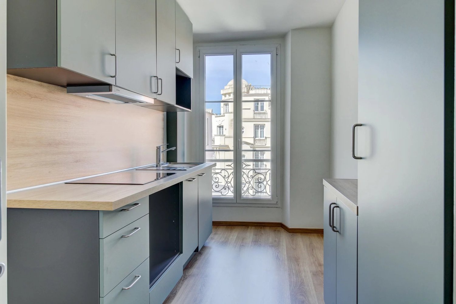 Property photo 2 in Carre d'Or