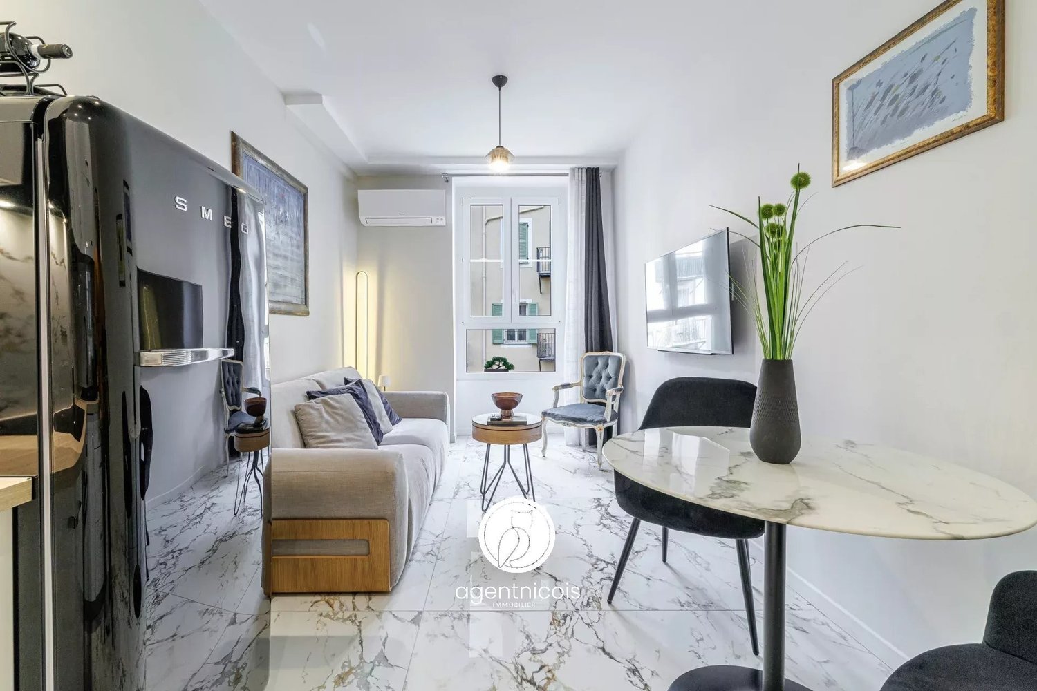 Property photo 6 in Carre d'Or