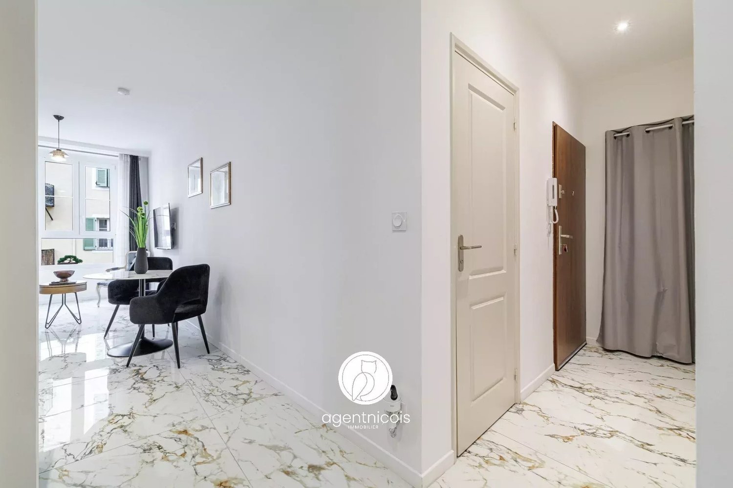 Property photo 8 in Carre d'Or