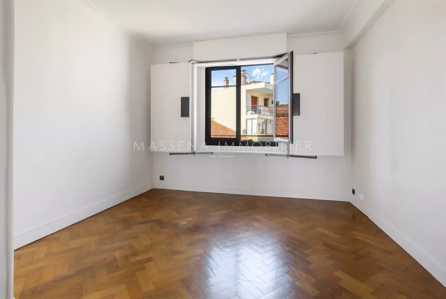 Property photo 5 in Carre d'Or