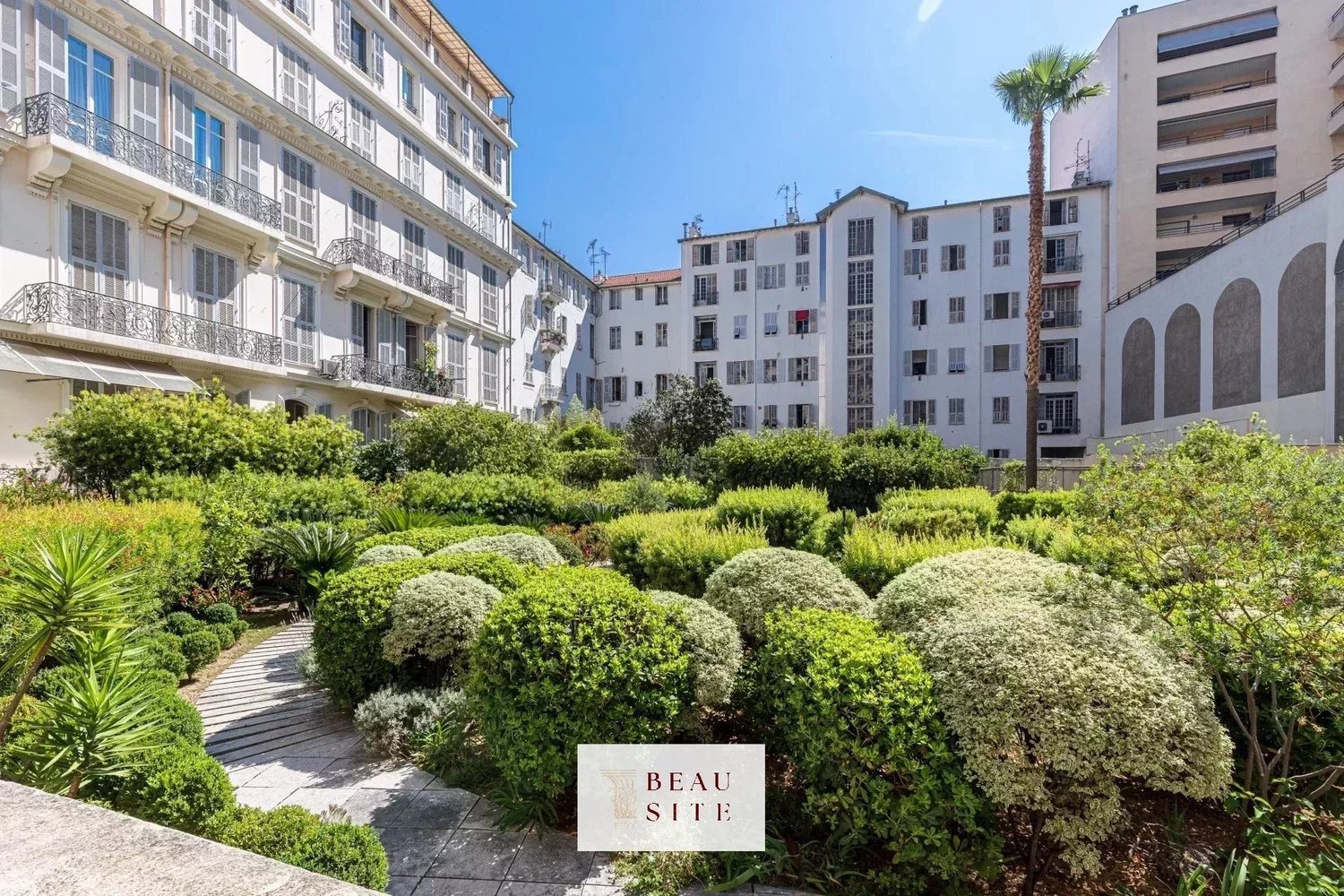 Property photo 15 in Carre d'Or