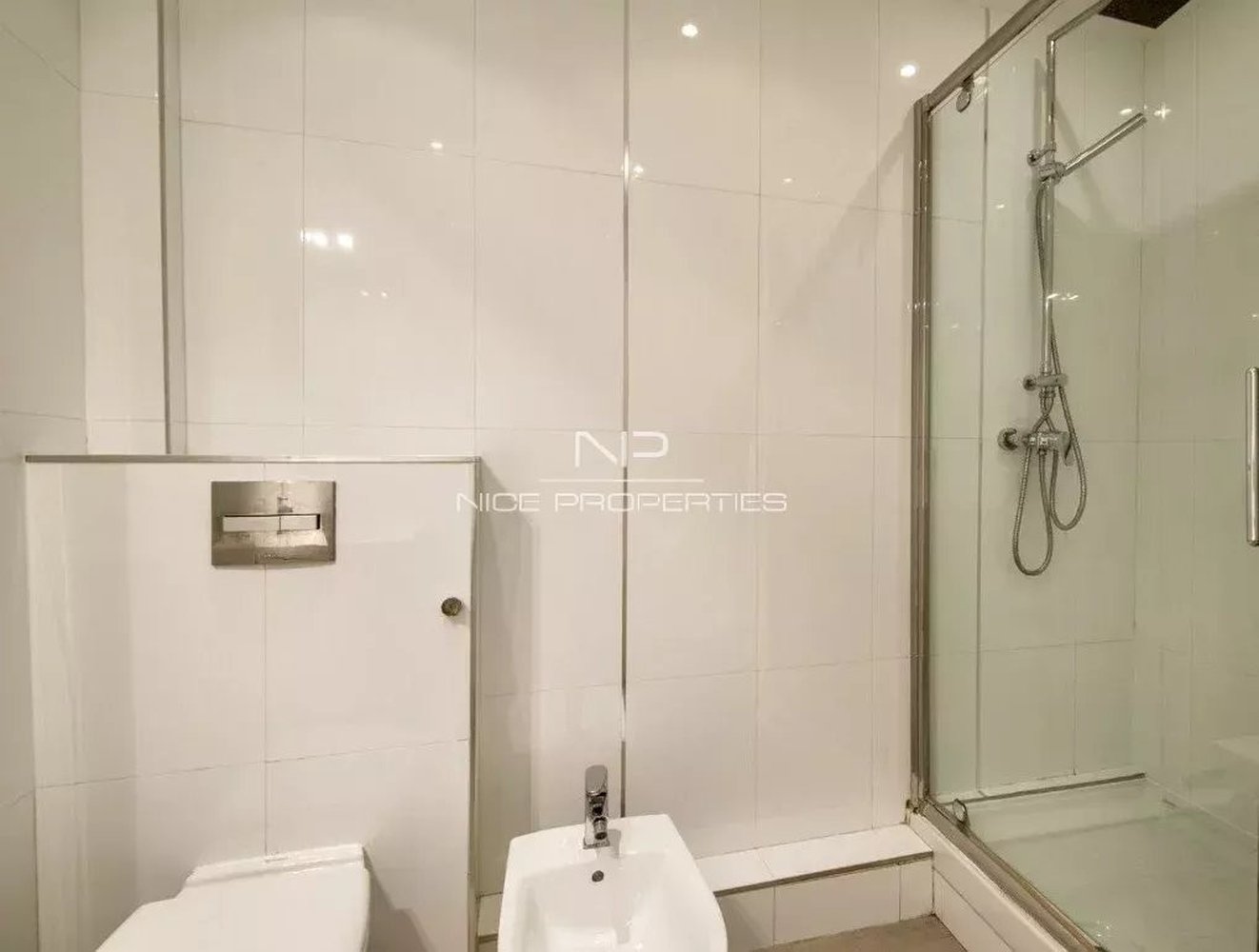 Property photo 8 in Carre d'Or