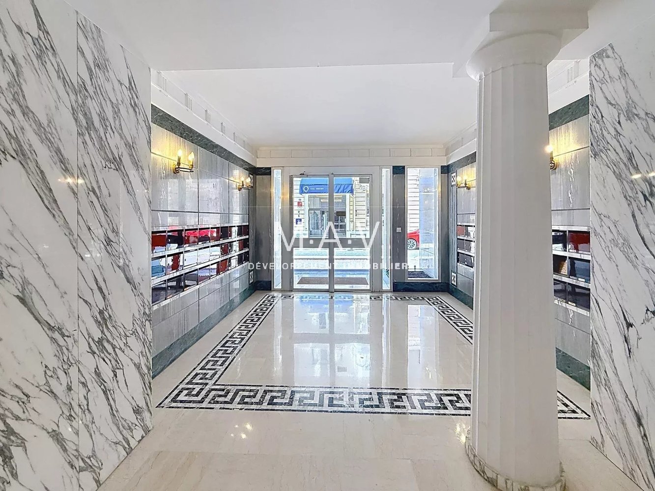 Property photo 11 in Carre d'Or