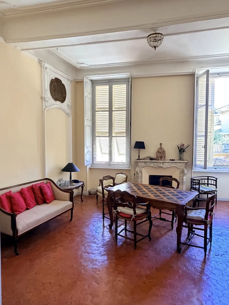 Property photo 4 in Old Town