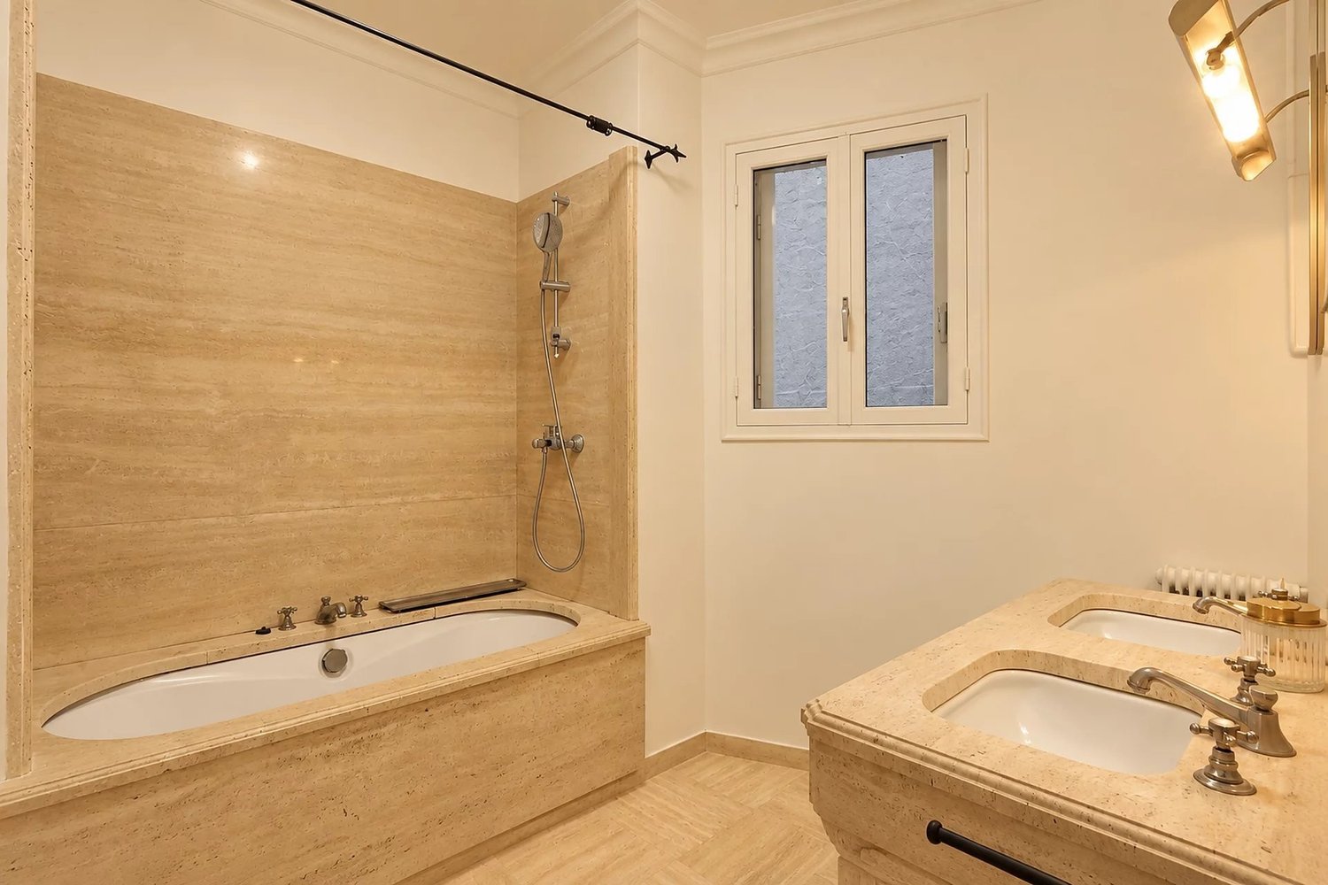 Property photo 9 in Old Town