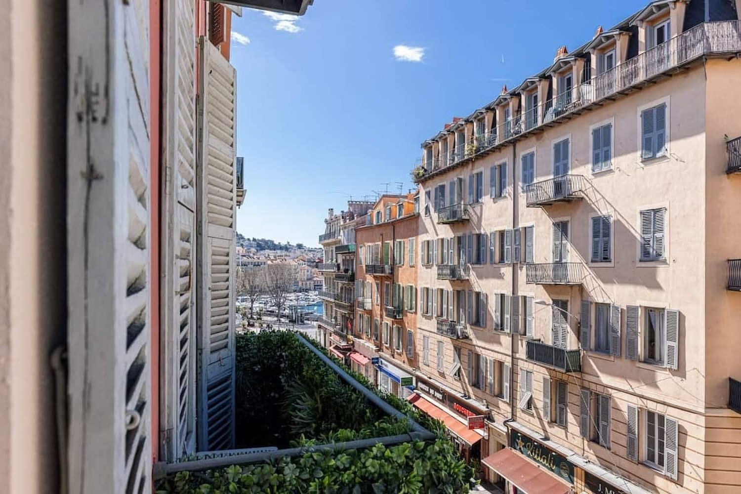 Property photo 3 in Port