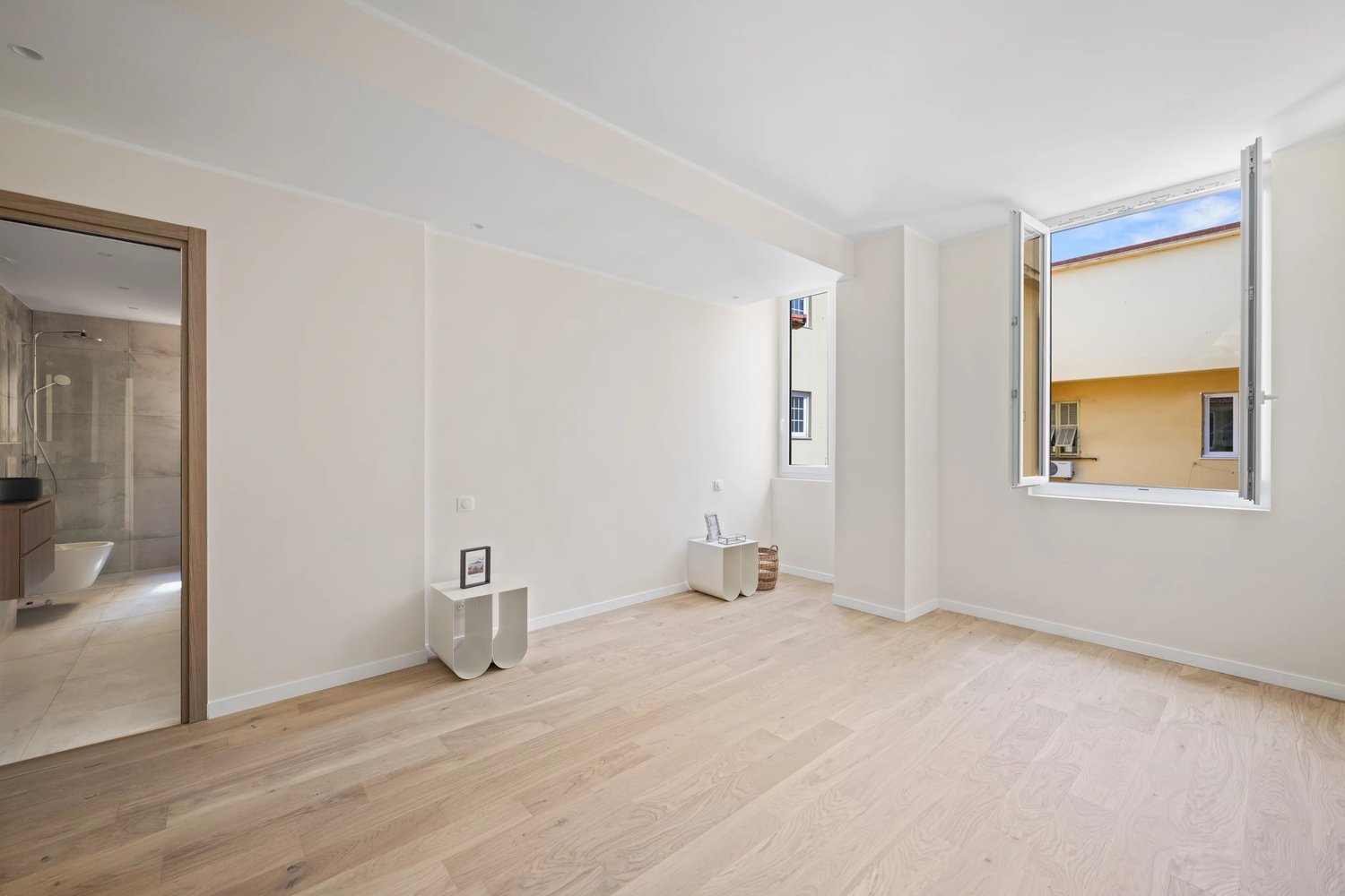 Property photo 8 in Port