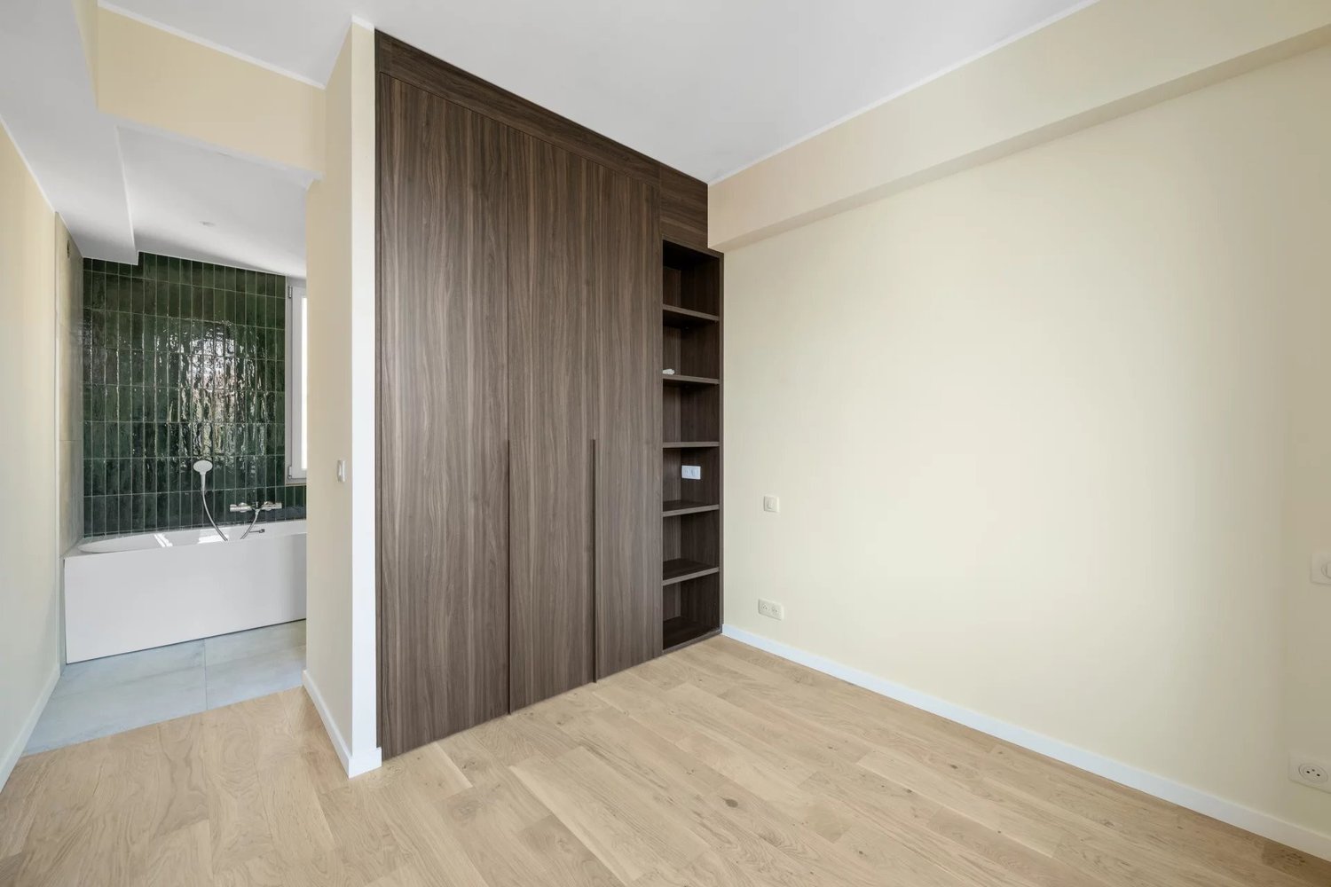 Property photo 6 in Port