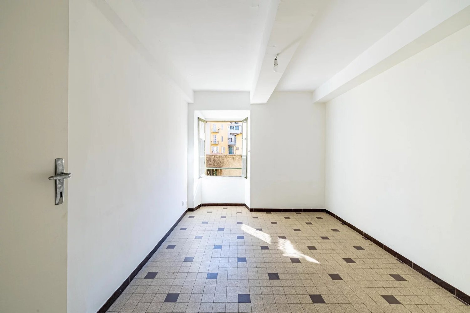 Property photo 10 in Port