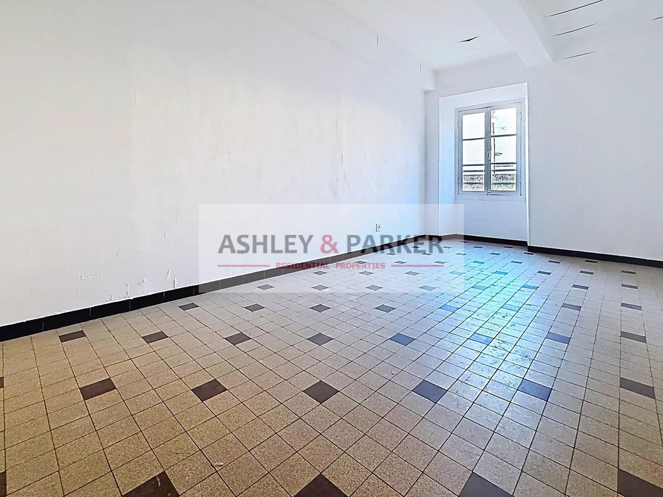 Property photo 8 in Port