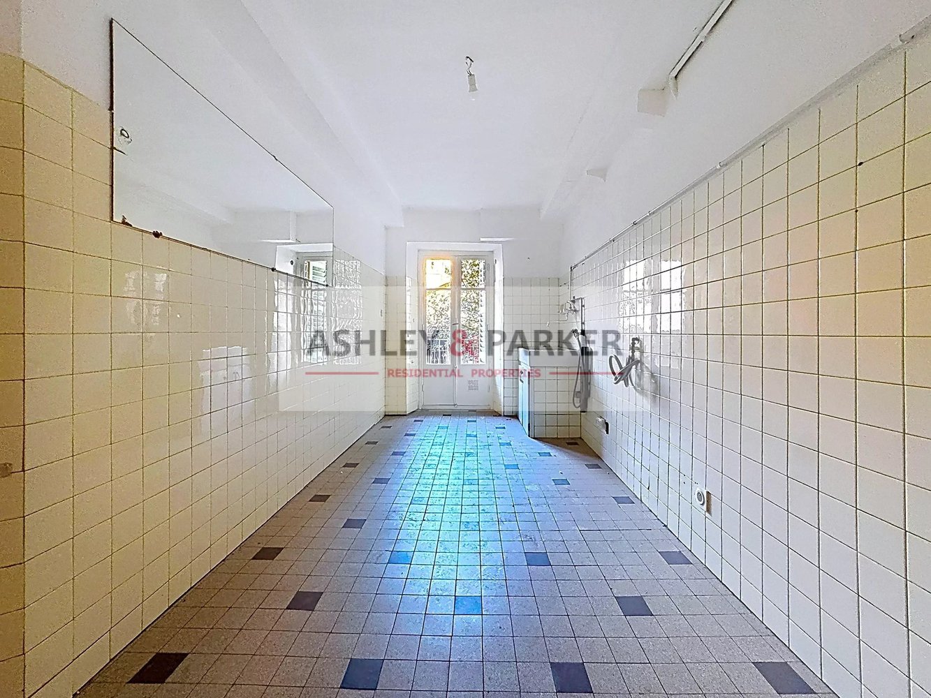 Property photo 4 in Port